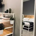 Iron By Moderno 3*