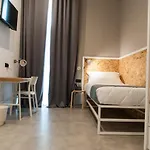 Hotel Iron By Moderno