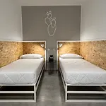 Iron By Moderno Hotel 3*