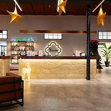 Hotel Iron 3*