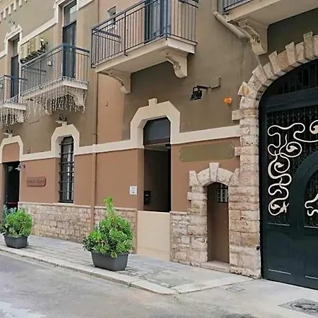 Hotel Iron 3*