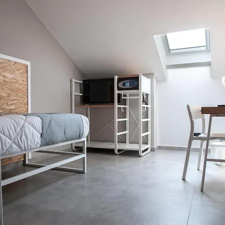 Iron Hotel Bari