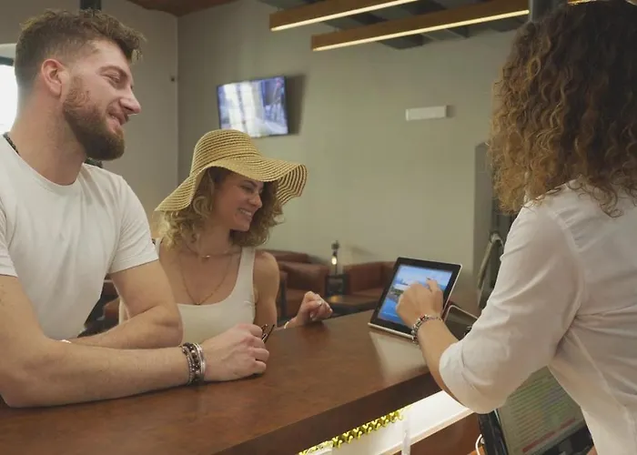 מלון Moderno בארי